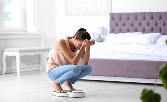 Sụt cân không rõ lý do: cảnh báo sức khỏe từ chuyên gia 
